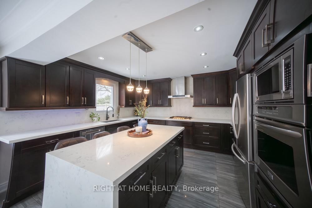 2088 Perran Drive • Mississauga, ON photo 12