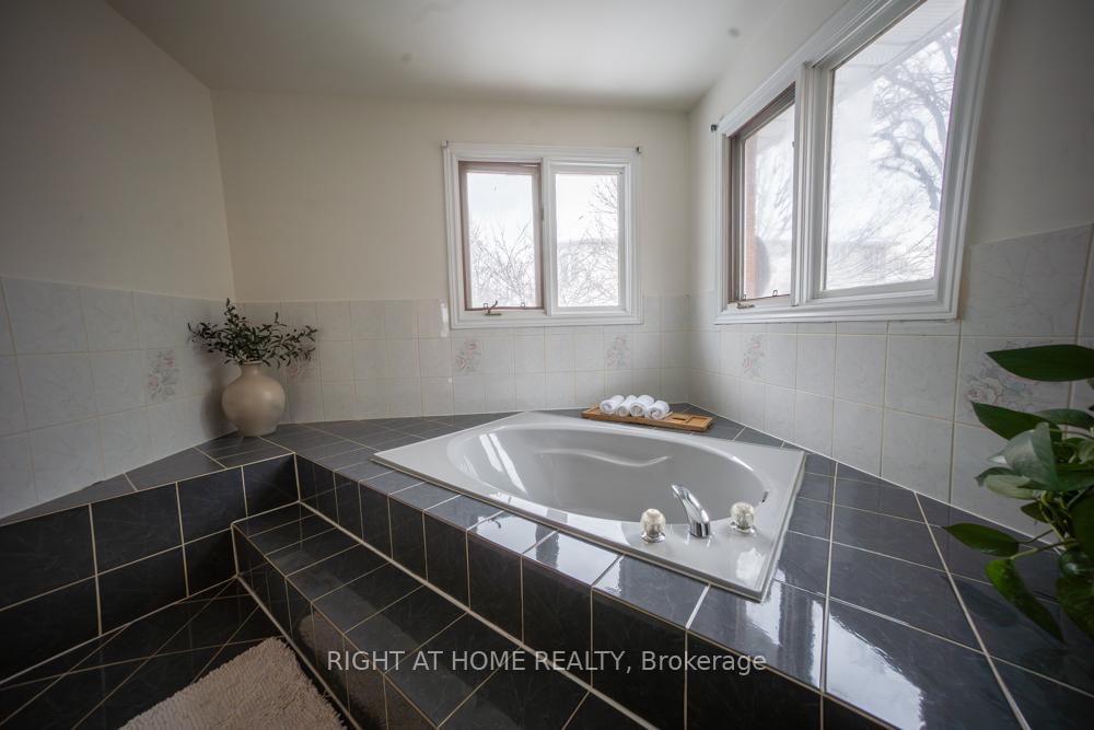2088 Perran Drive • Mississauga, ON photo 27