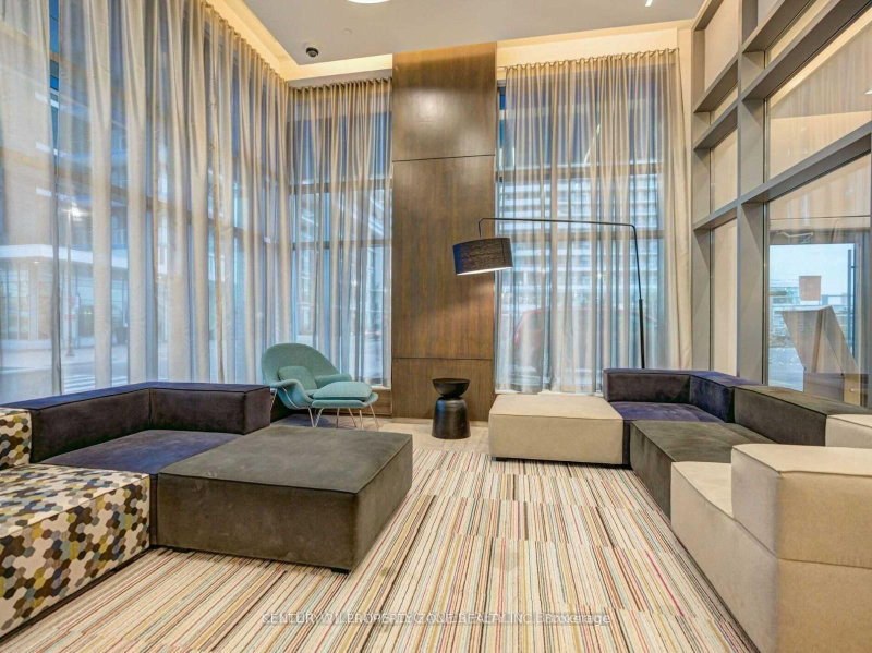 Th110 - 2560 Eglinton Avenue W