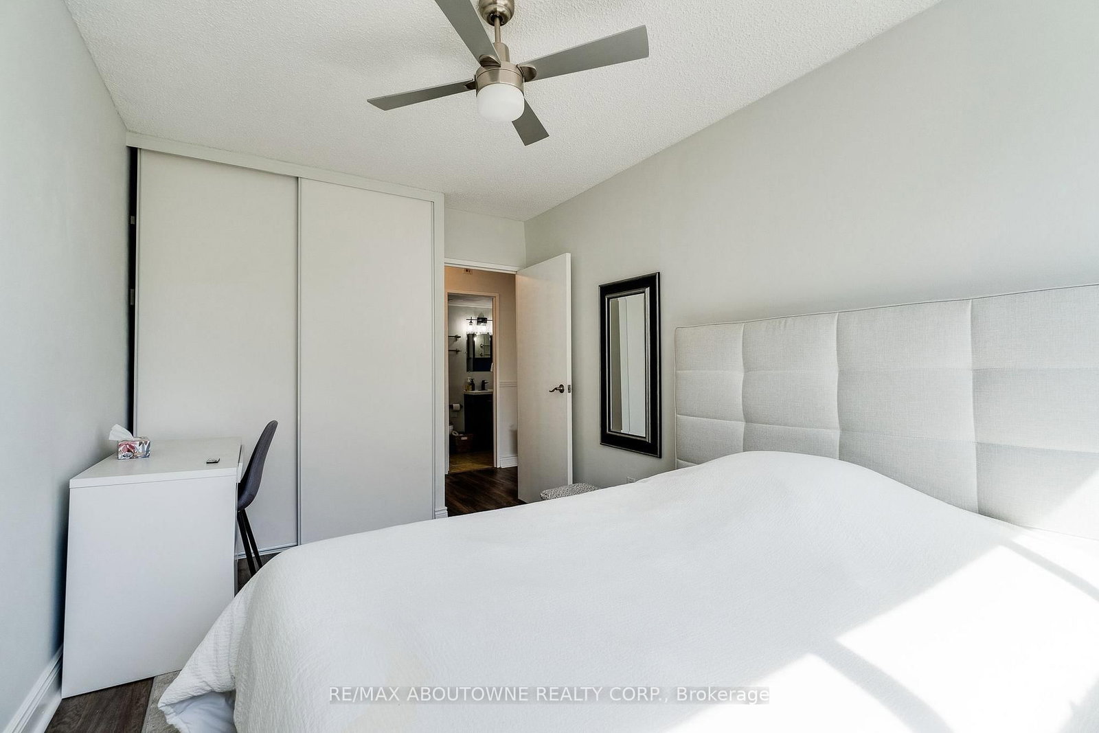 212 Kerr Street • #507 • Oakville, ON photo 30