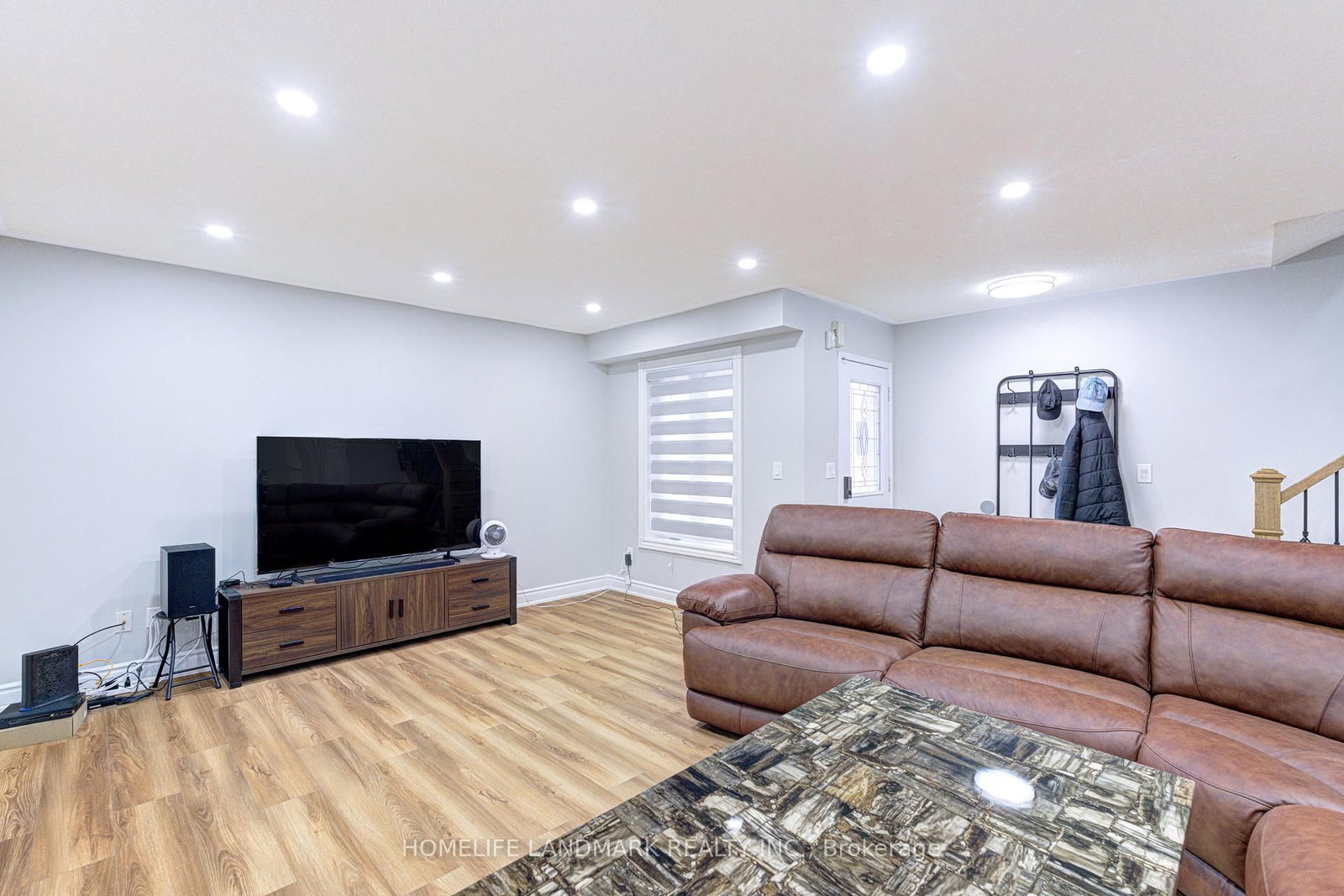 1192 Prestonwood Crescent • Mississauga, ON photo 4