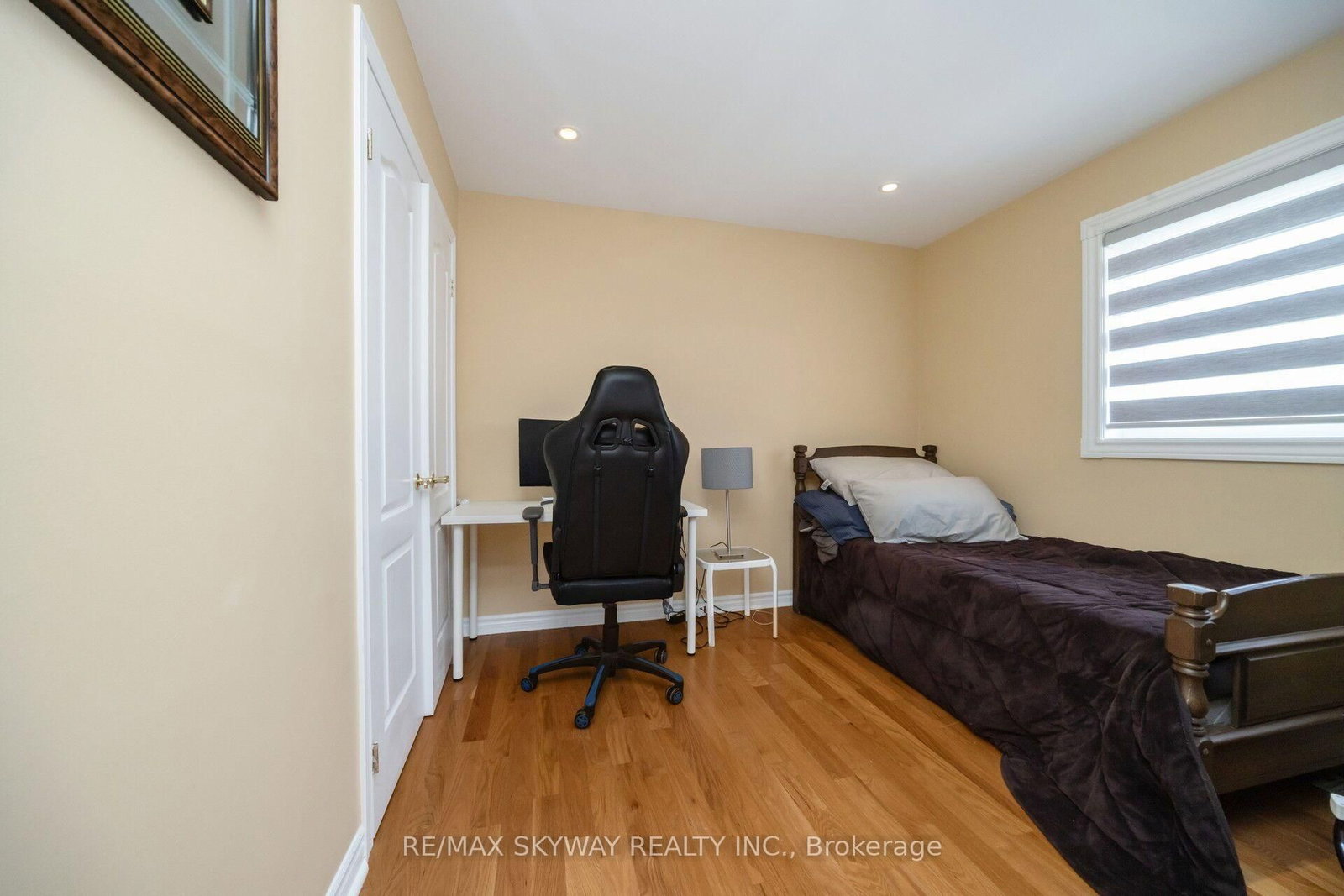 25 Woodcreek Drive • Brampton, ON photo 23