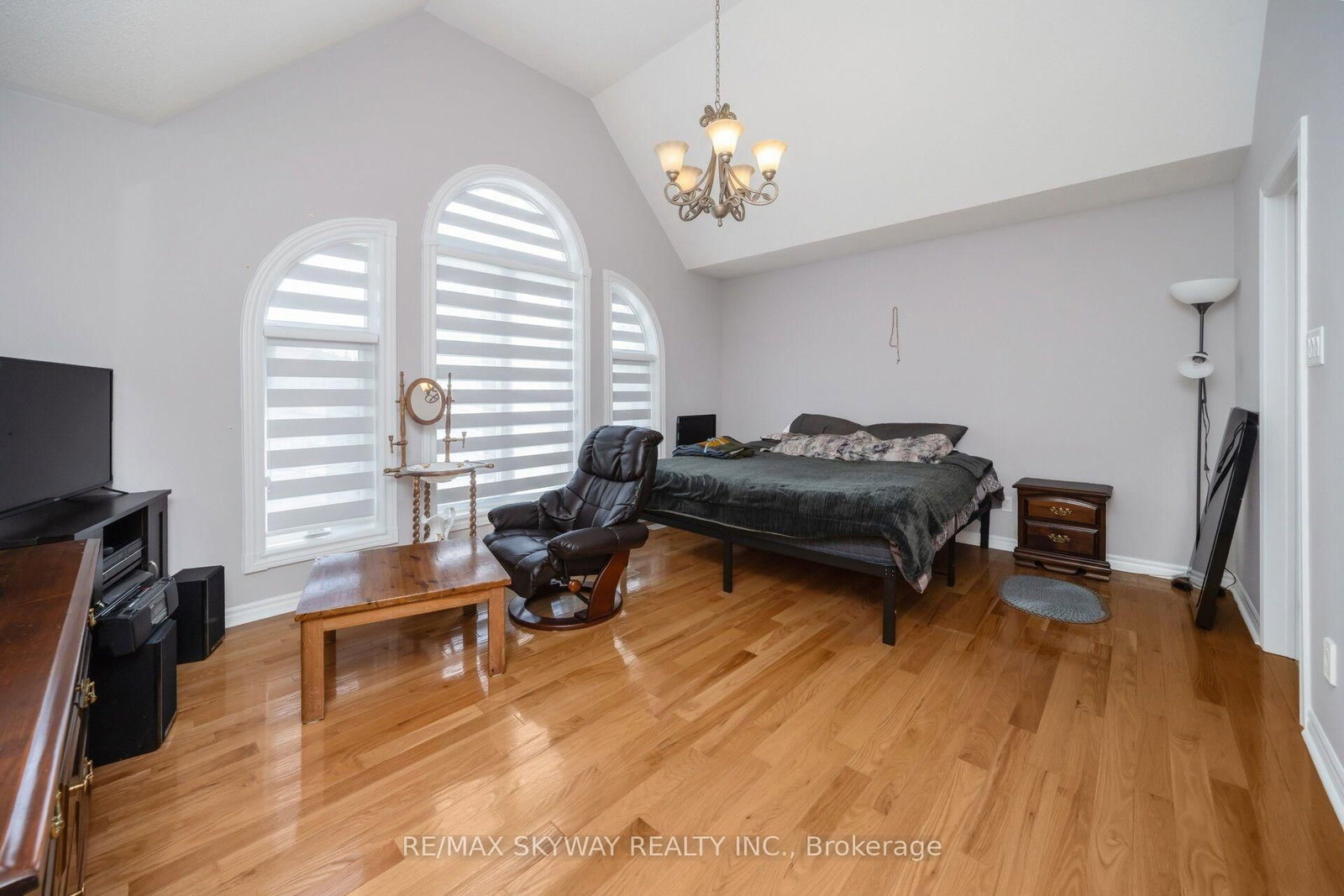 25 Woodcreek Drive • Brampton, ON photo 32