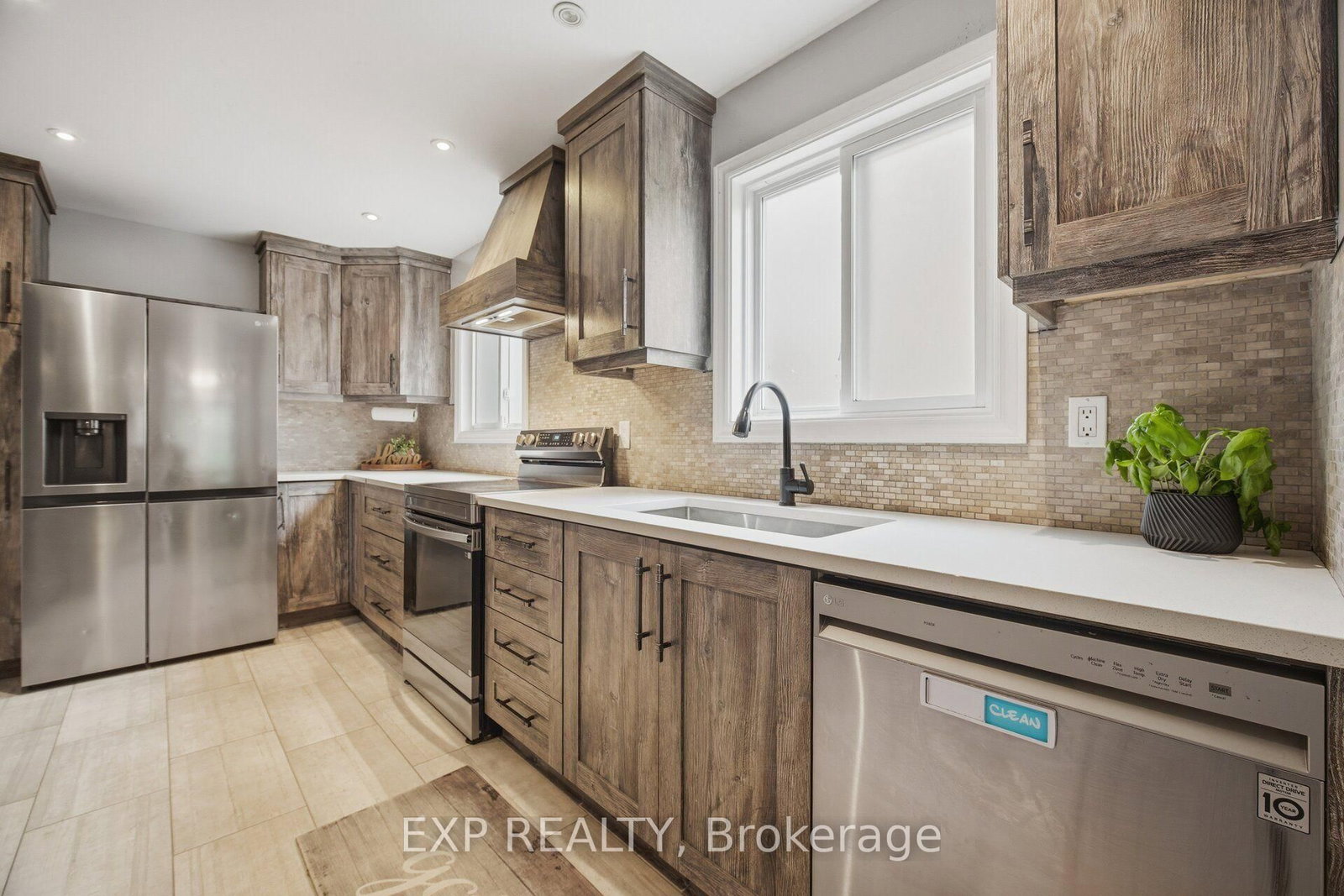 14 Royal Palm Drive • Brampton, ON photo 16