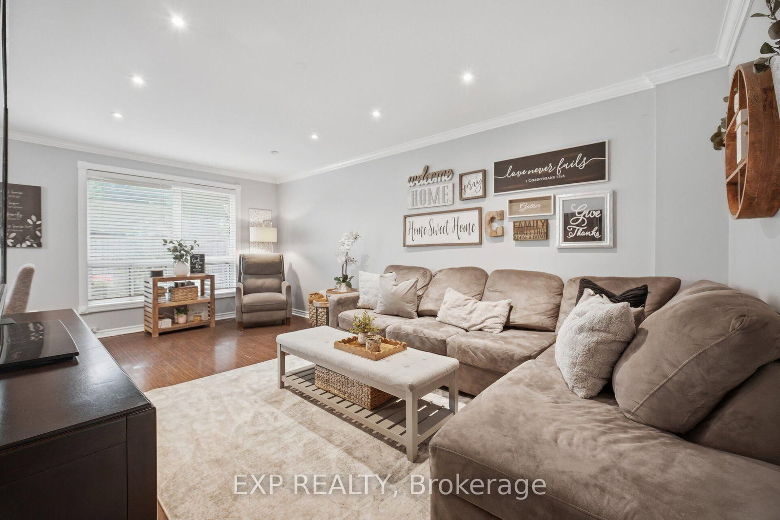 14 Royal Palm Drive • Brampton, ON photo 8