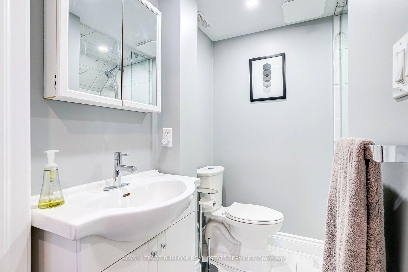 3202 Munson Crescent • Burlington, ON photo 6