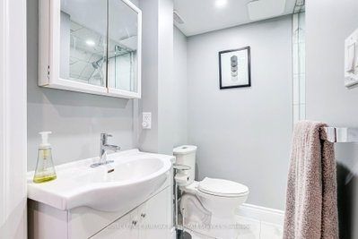 3202 Munson Crescent • Burlington, ON photo 6