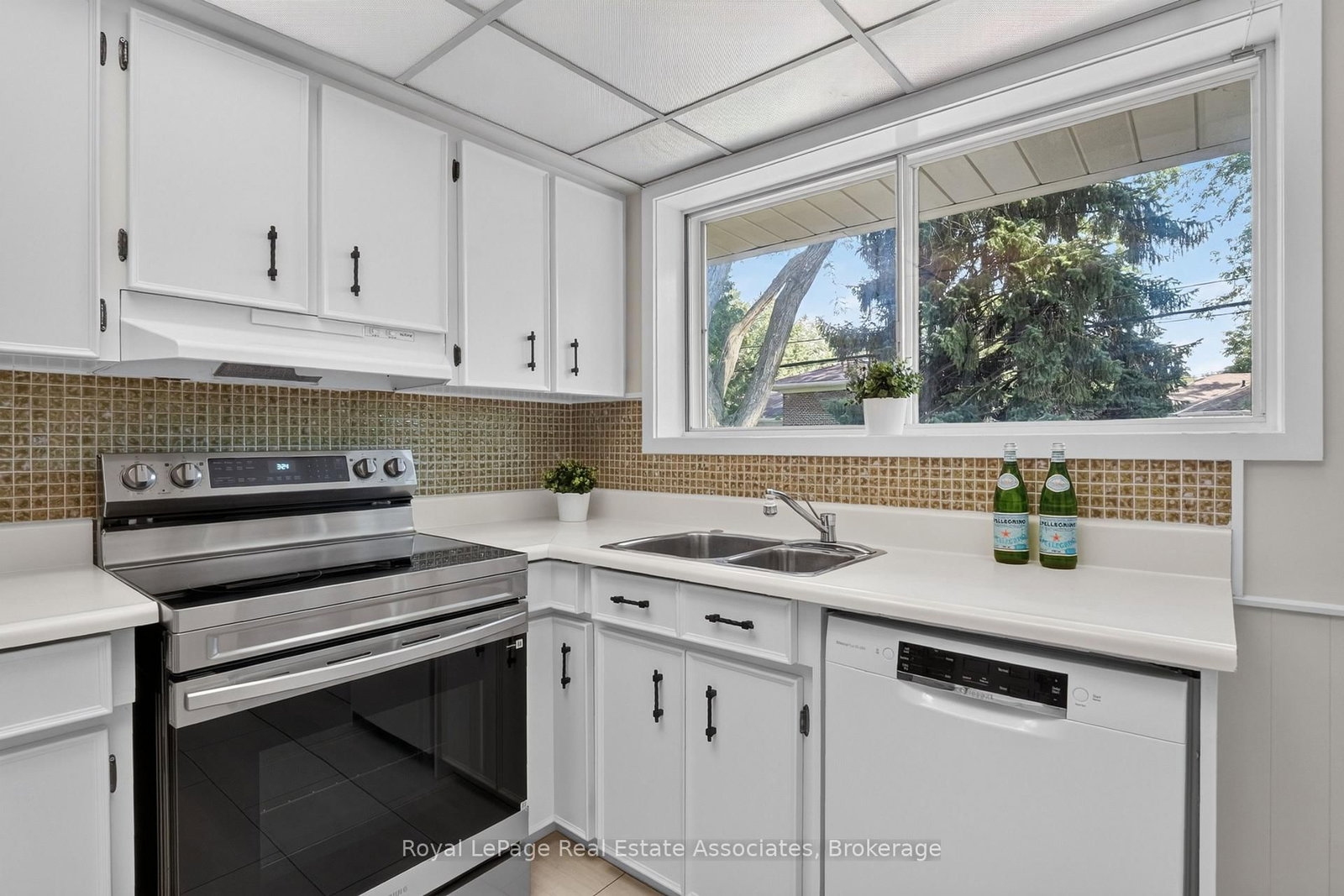7 Greening Crescent • Toronto, ON photo 15