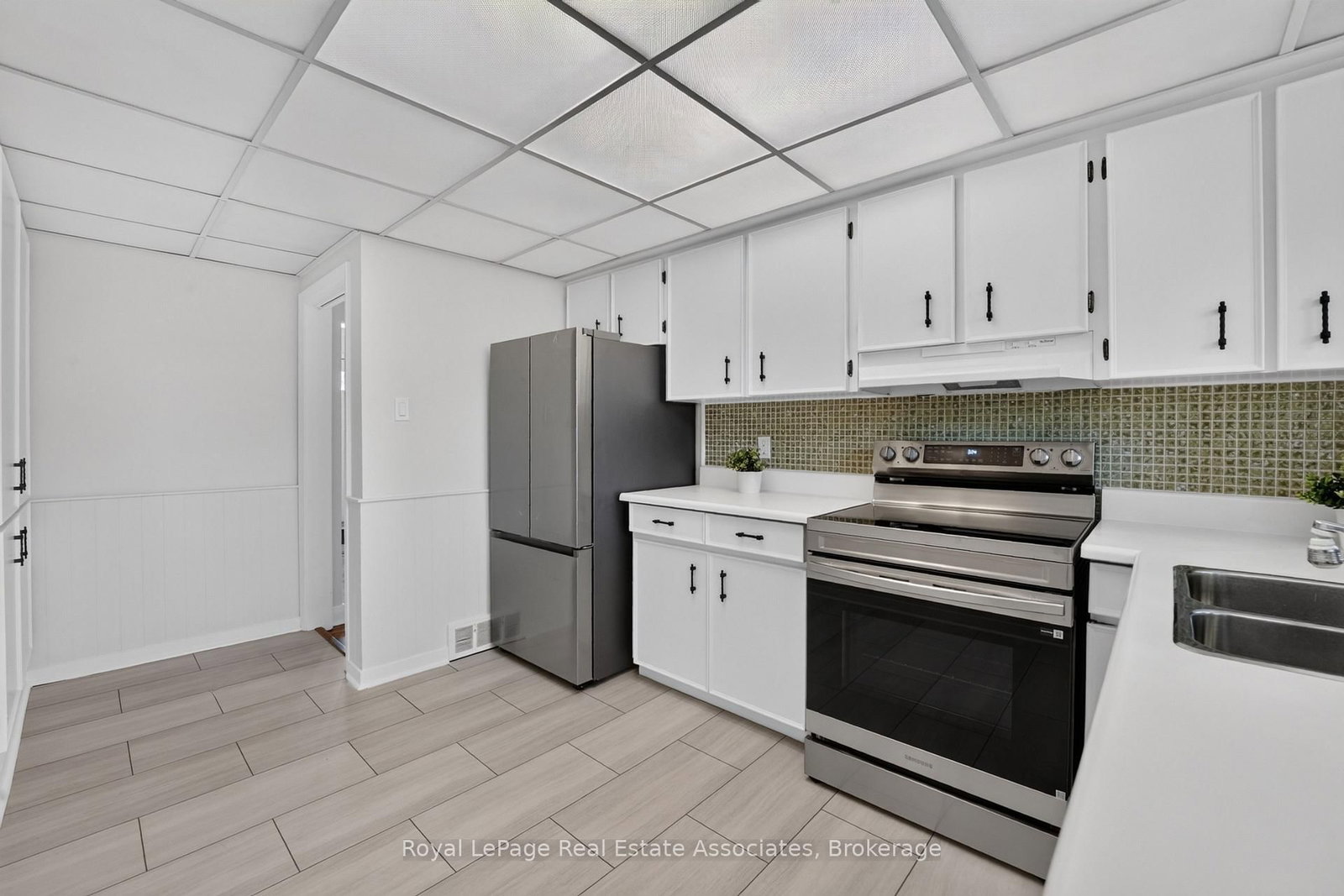 7 Greening Crescent • Toronto, ON photo 18