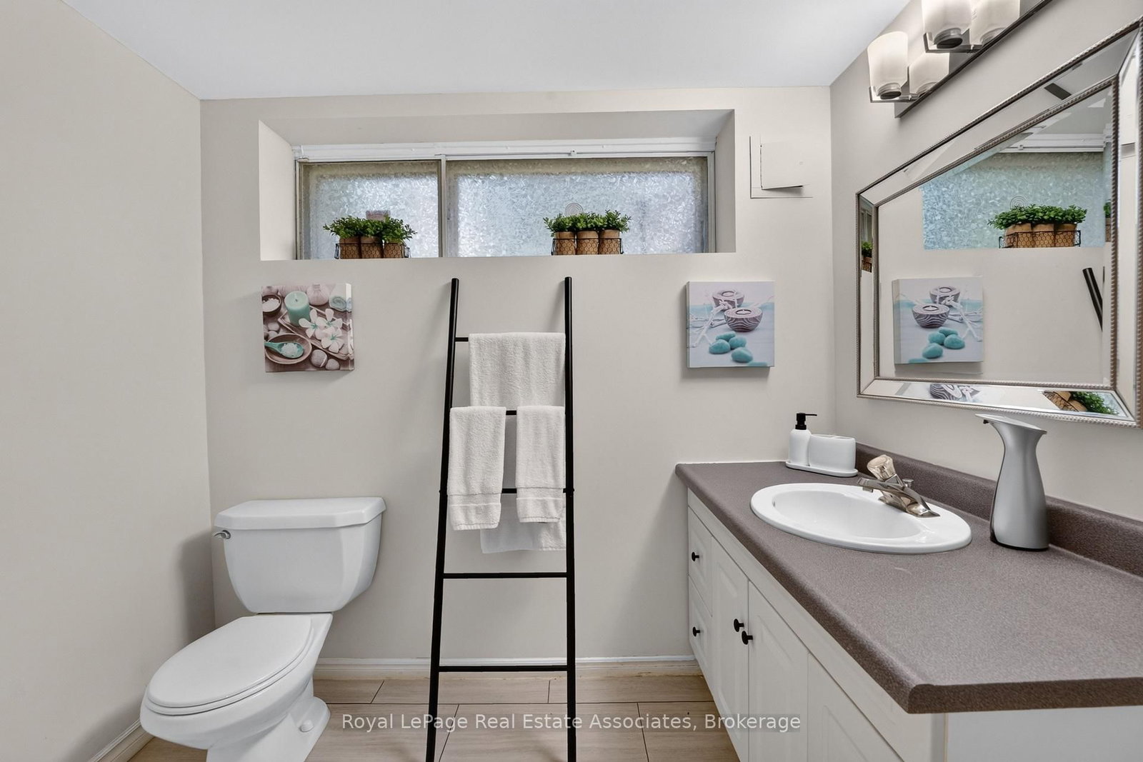 7 Greening Crescent • Toronto, ON photo 36