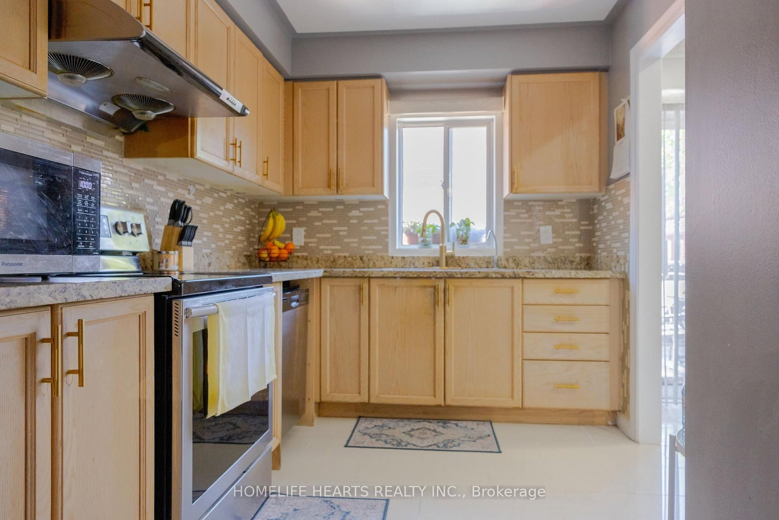 87 Sunfield Road • Toronto, ON photo 12