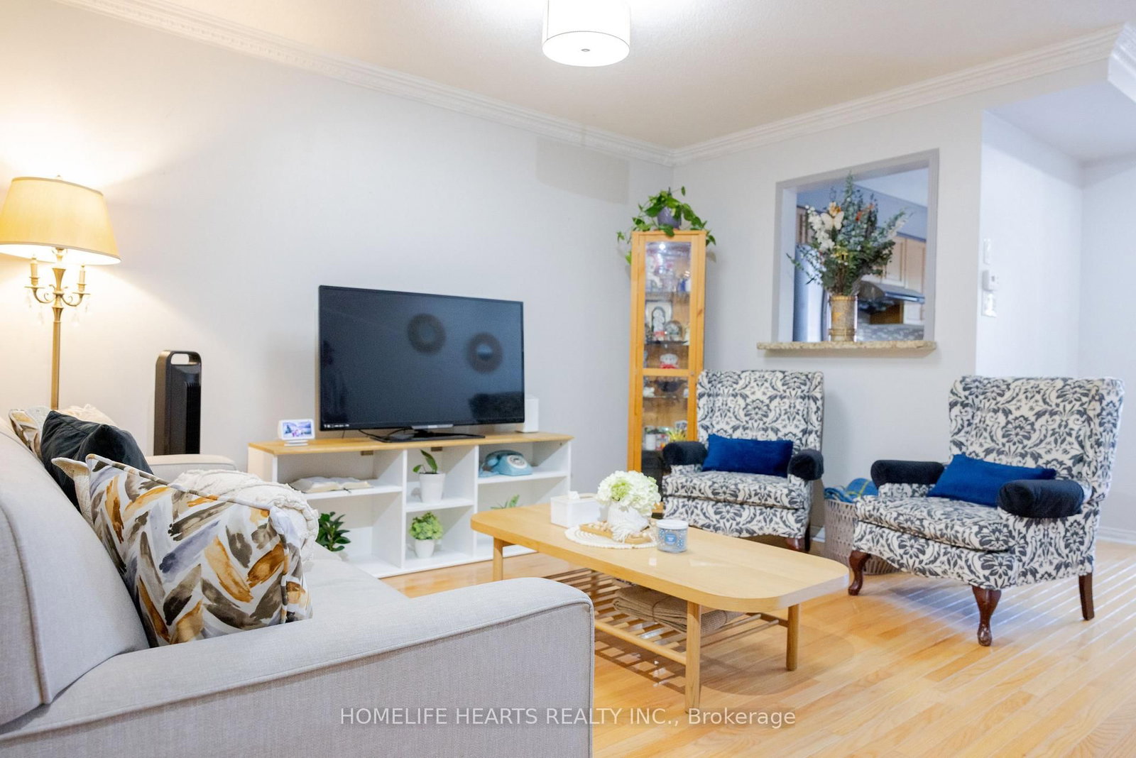 87 Sunfield Road • Toronto, ON photo 8