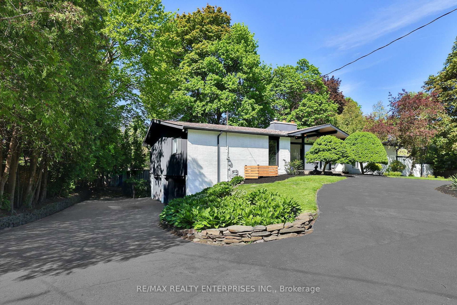 625 Sir Richards Road • Mississauga, ON photo 3