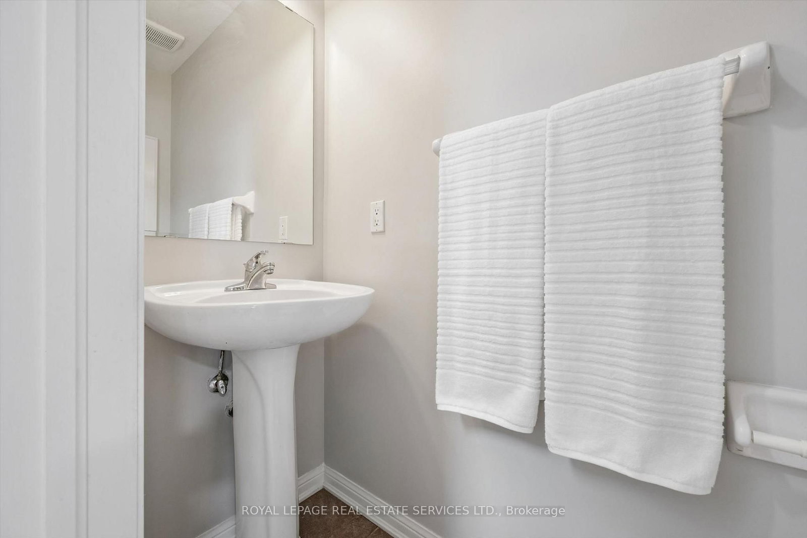 937 Vickerman Way • Milton, ON photo 11