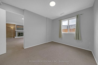 2001 Bonnymede Mississauga,ON L5J 4H8 — Photo 15