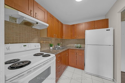2001 Bonnymede Mississauga,ON L5J 4H8 — Photo 16