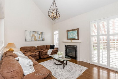 10 Falkland Road • Brampton, ON photo 6