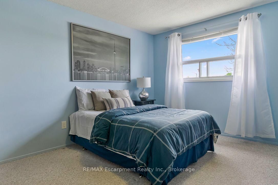 86 NORTHAMPTON Street • Brampton, ON photo 24