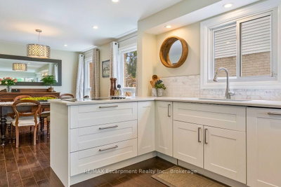 86 NORTHAMPTON Street • Brampton, ON photo 8