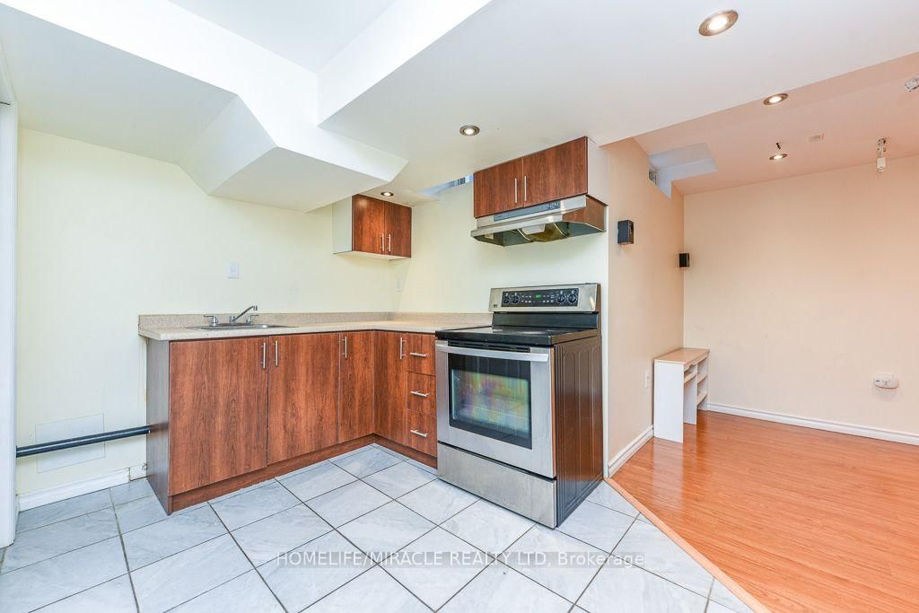 49 Seaside Circle • Brampton, ON photo 34