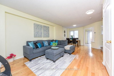 49 Seaside Circle • Brampton, ON photo 5