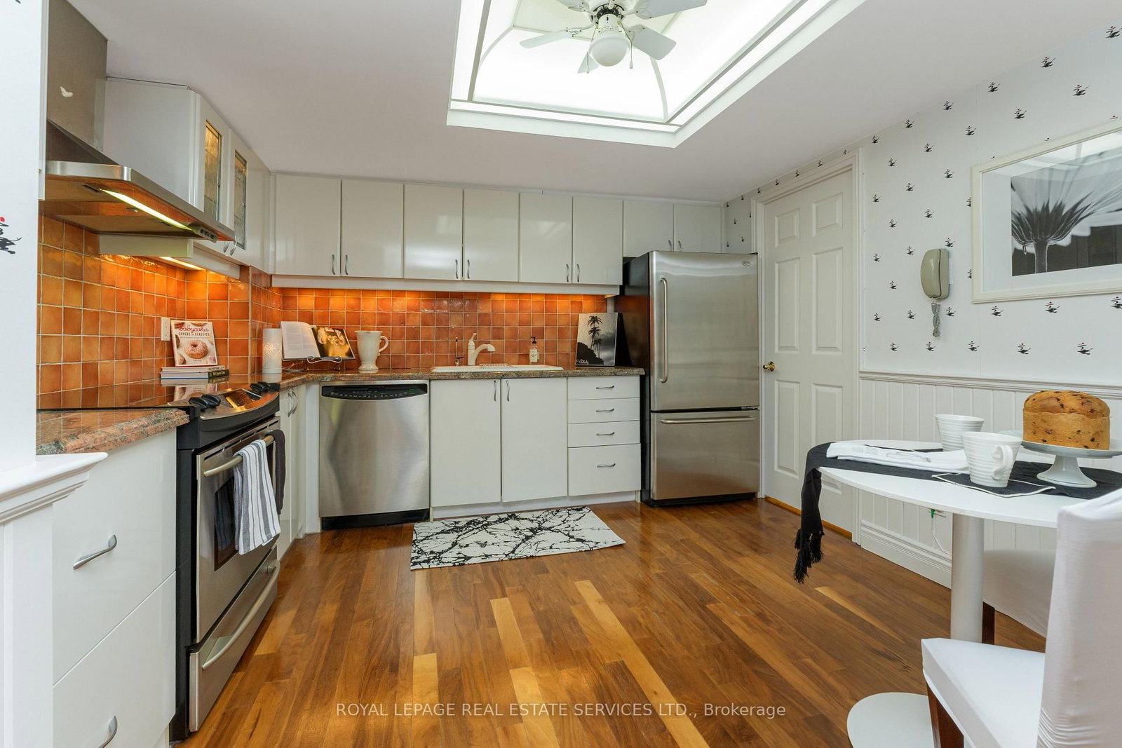 1240 Marlborough Court • #110 • Oakville, ON photo 15