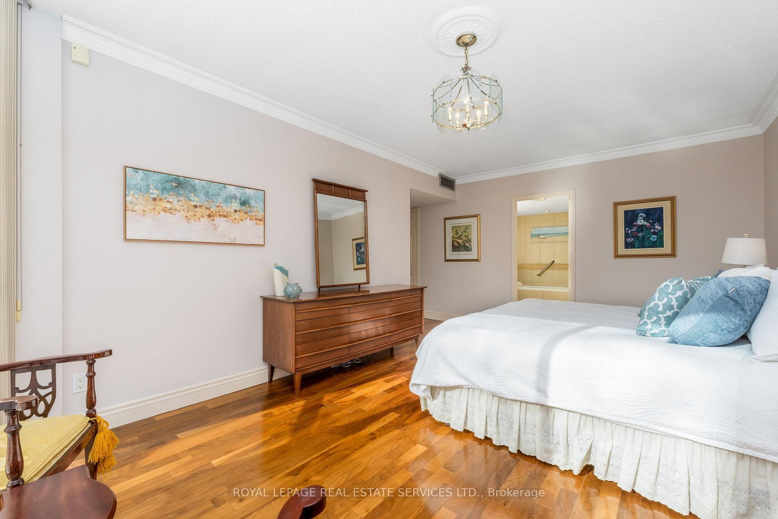 1240 Marlborough Court • #110 • Oakville, ON photo 19