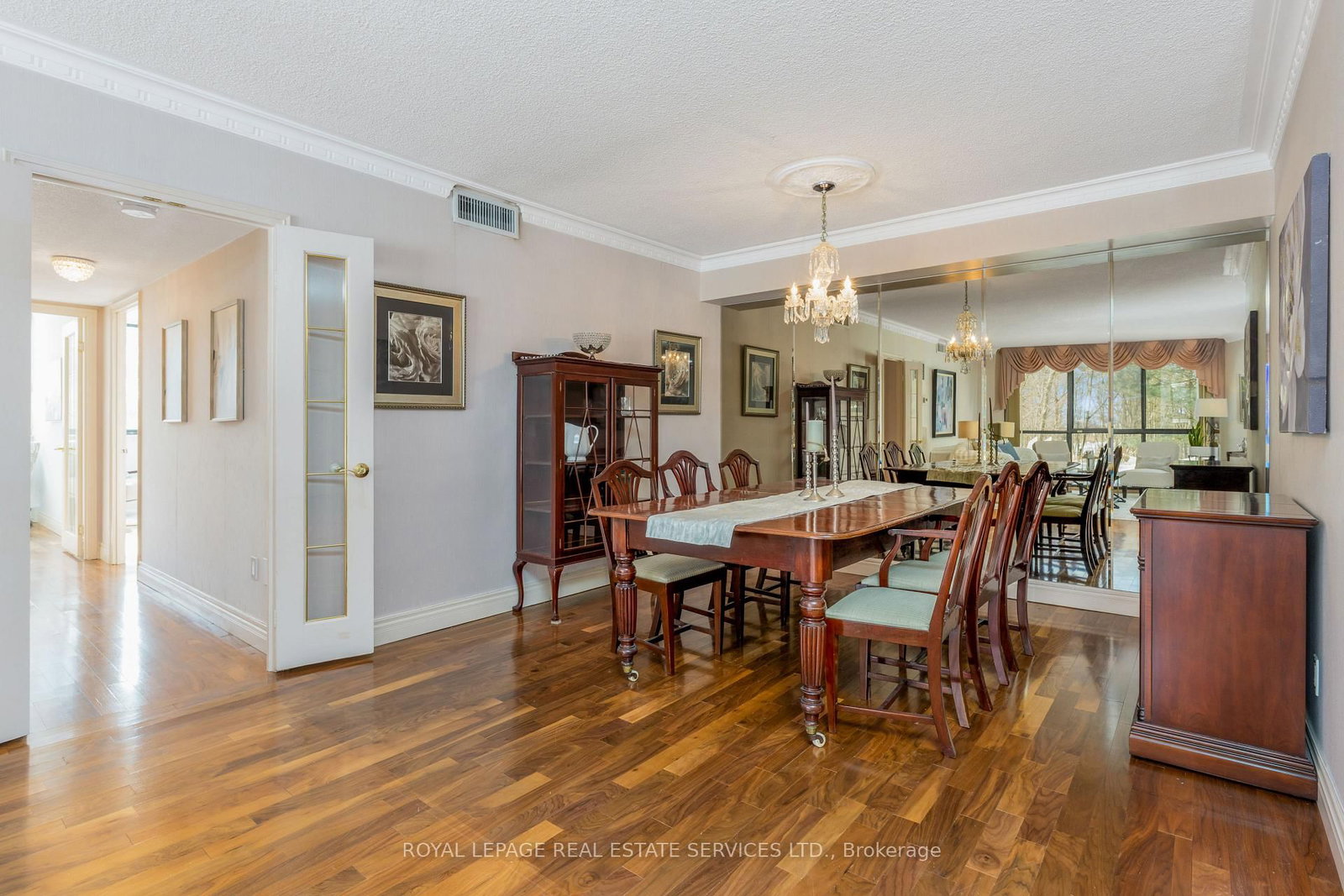 1240 Marlborough Court • #110 • Oakville, ON photo 8