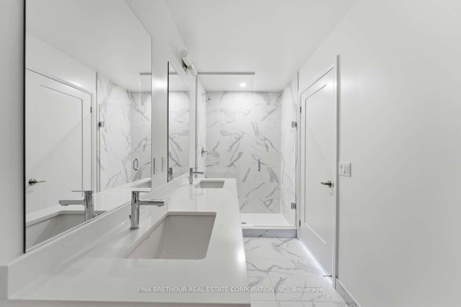1035 Southdown Road • #1709 • Mississauga, ON photo 11