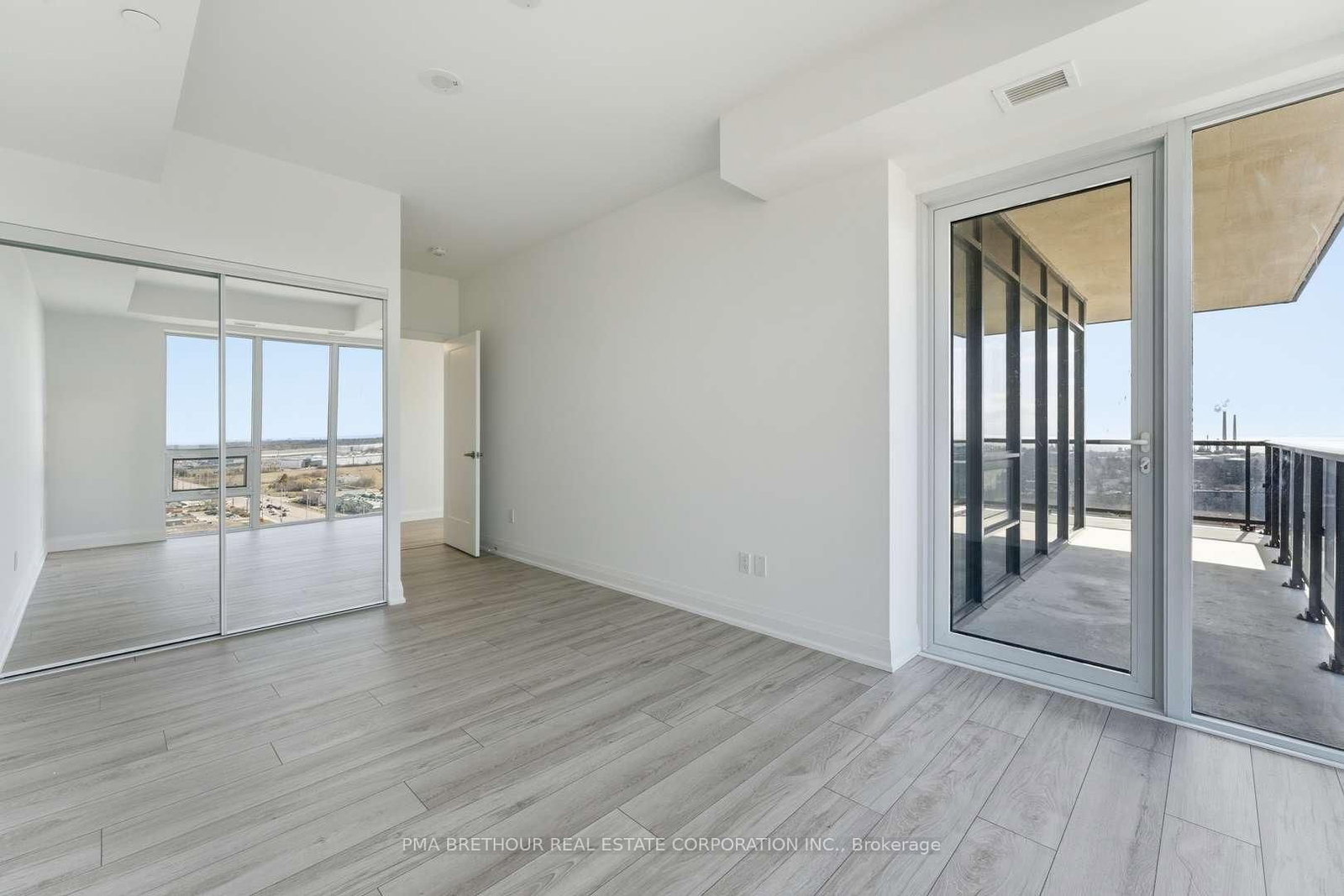 1035 Southdown Road • #1709 • Mississauga, ON photo 14
