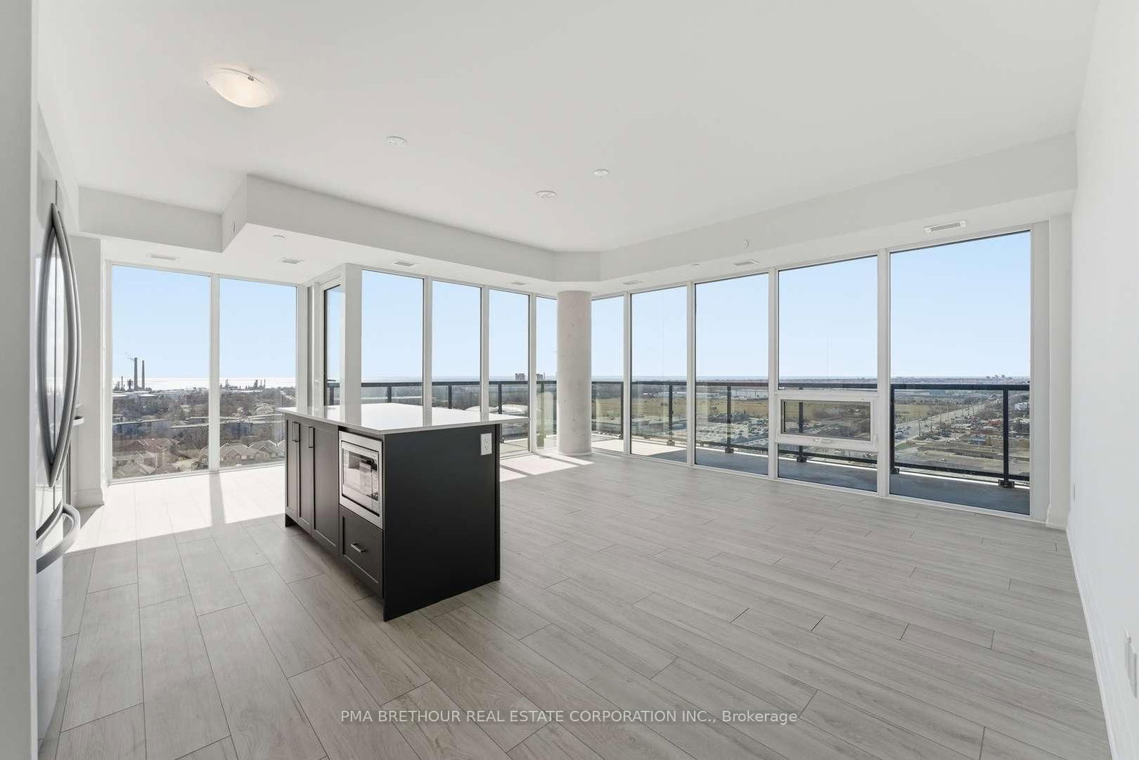 1035 Southdown Road • #1709 • Mississauga, ON photo 2