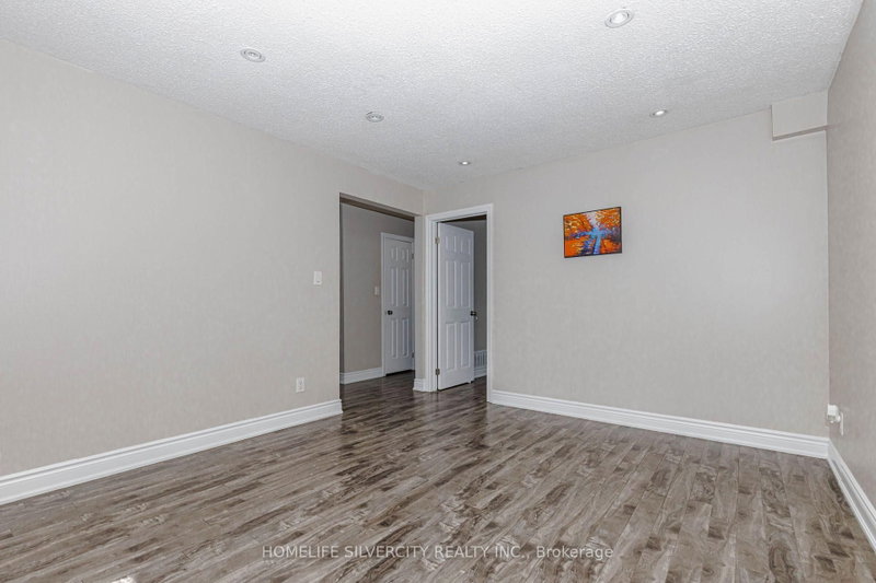 3701 Keenan Mississauga,ON L4T 3M1 — Photo 11