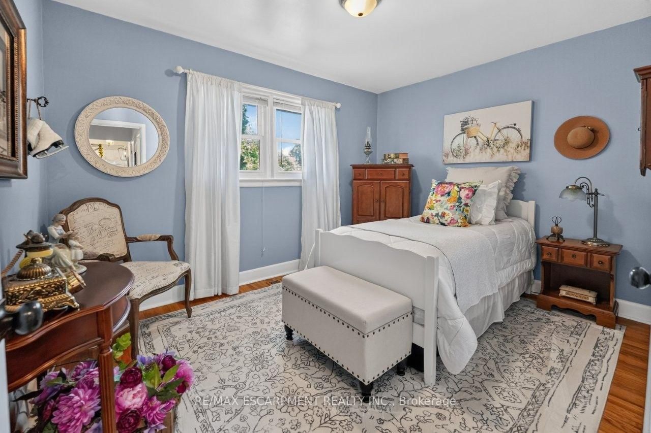 465 Springbank Crescent • Burlington, ON photo 10
