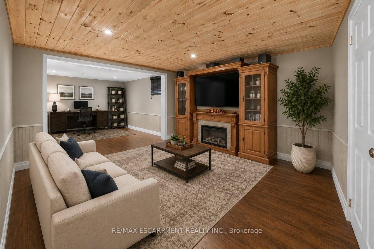 465 Springbank Crescent • Burlington, ON photo 17