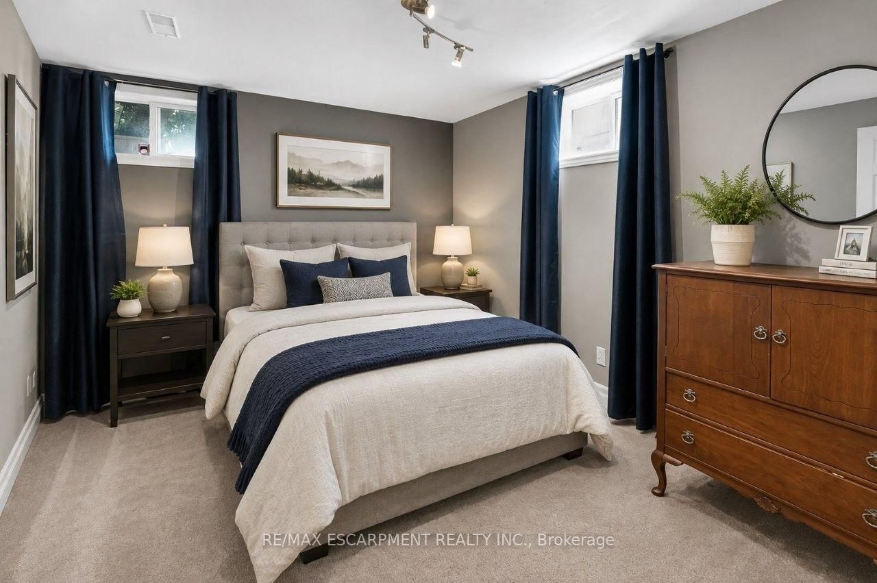 465 Springbank Crescent • Burlington, ON photo 20