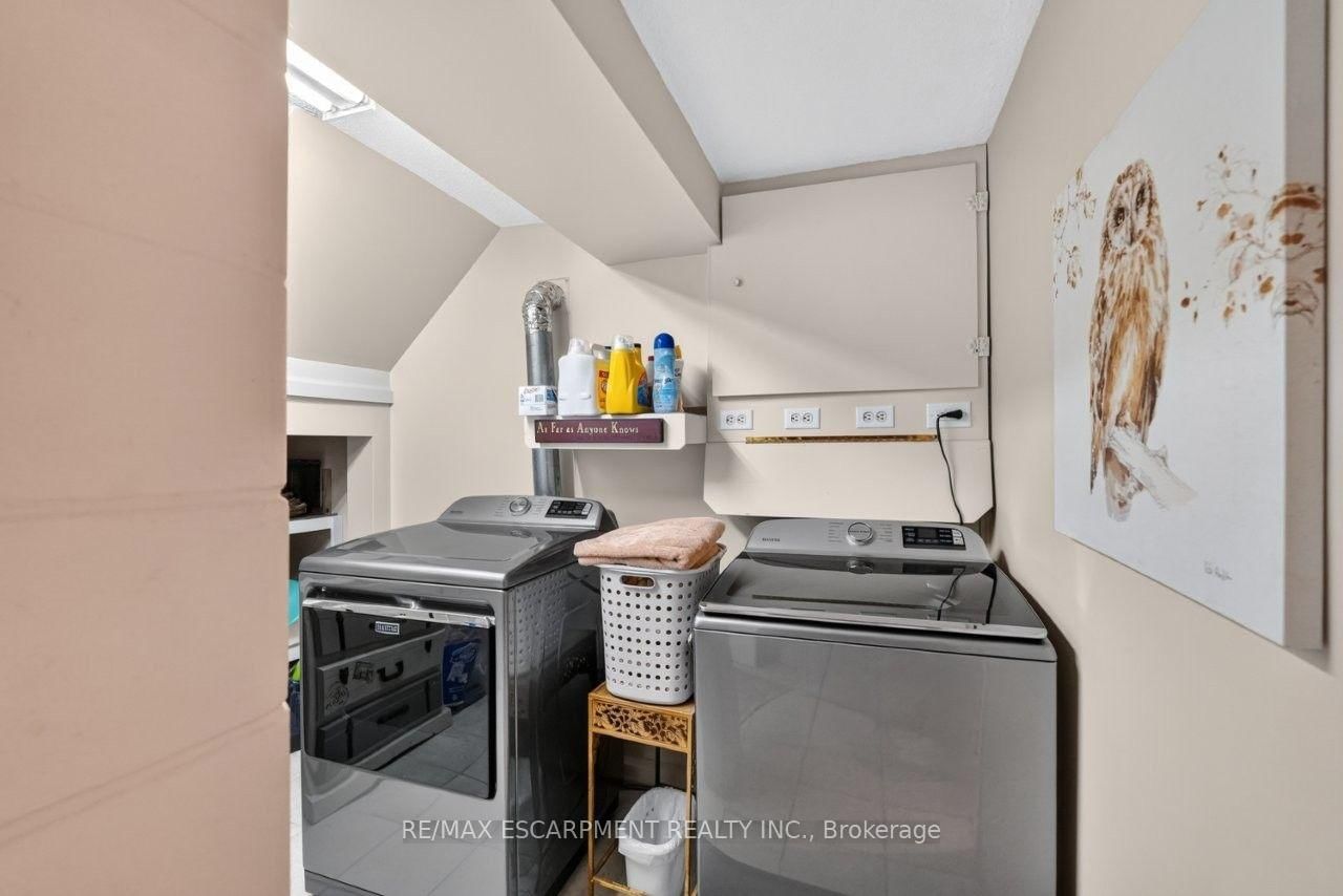 465 Springbank Crescent • Burlington, ON photo 23