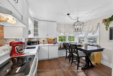 465 Springbank Crescent • Burlington, ON photo 8