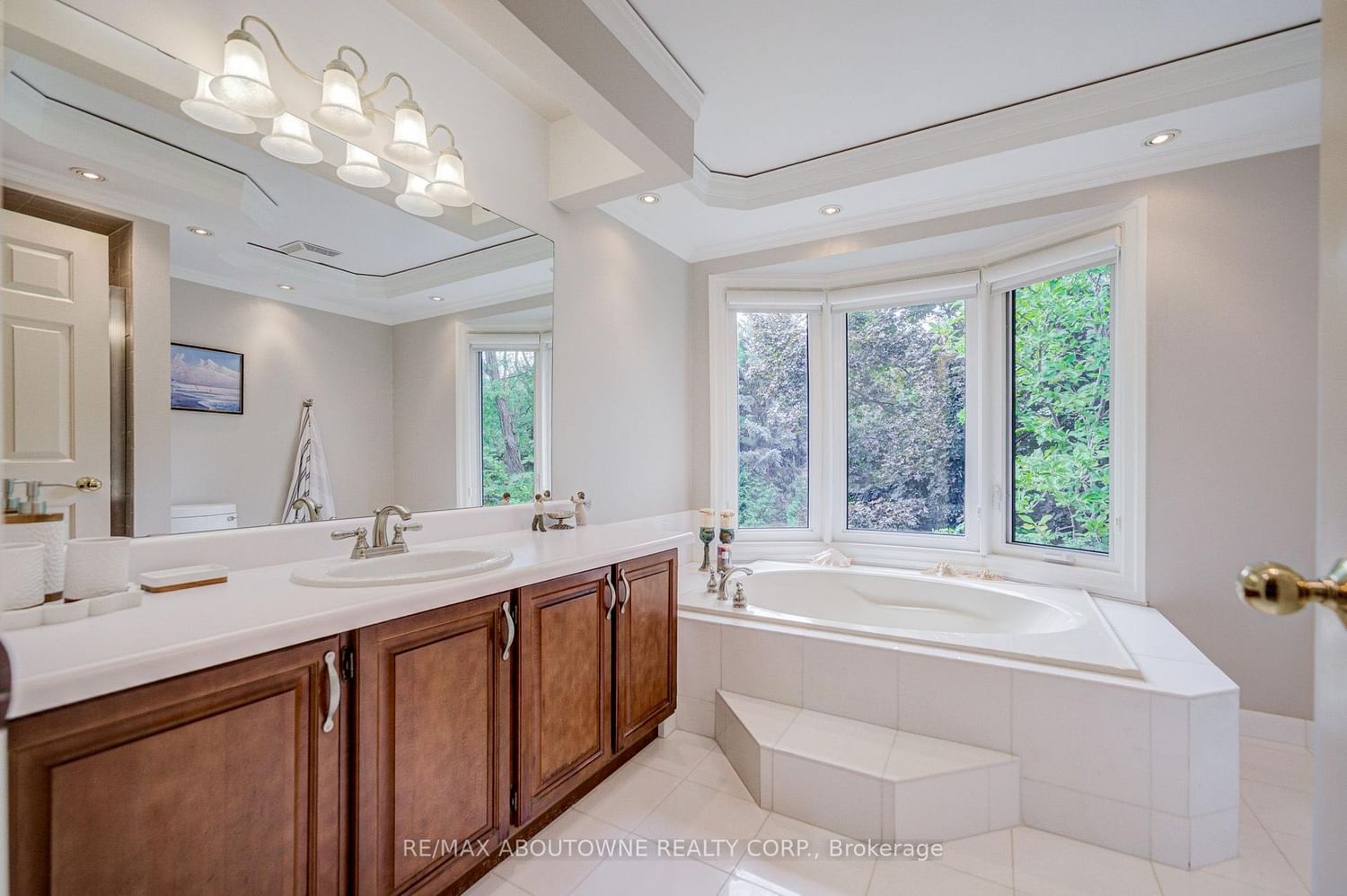 1511 Stoneybrook Trail • Oakville, ON photo 28