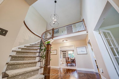 1511 Stoneybrook Trail • Oakville, ON photo 5