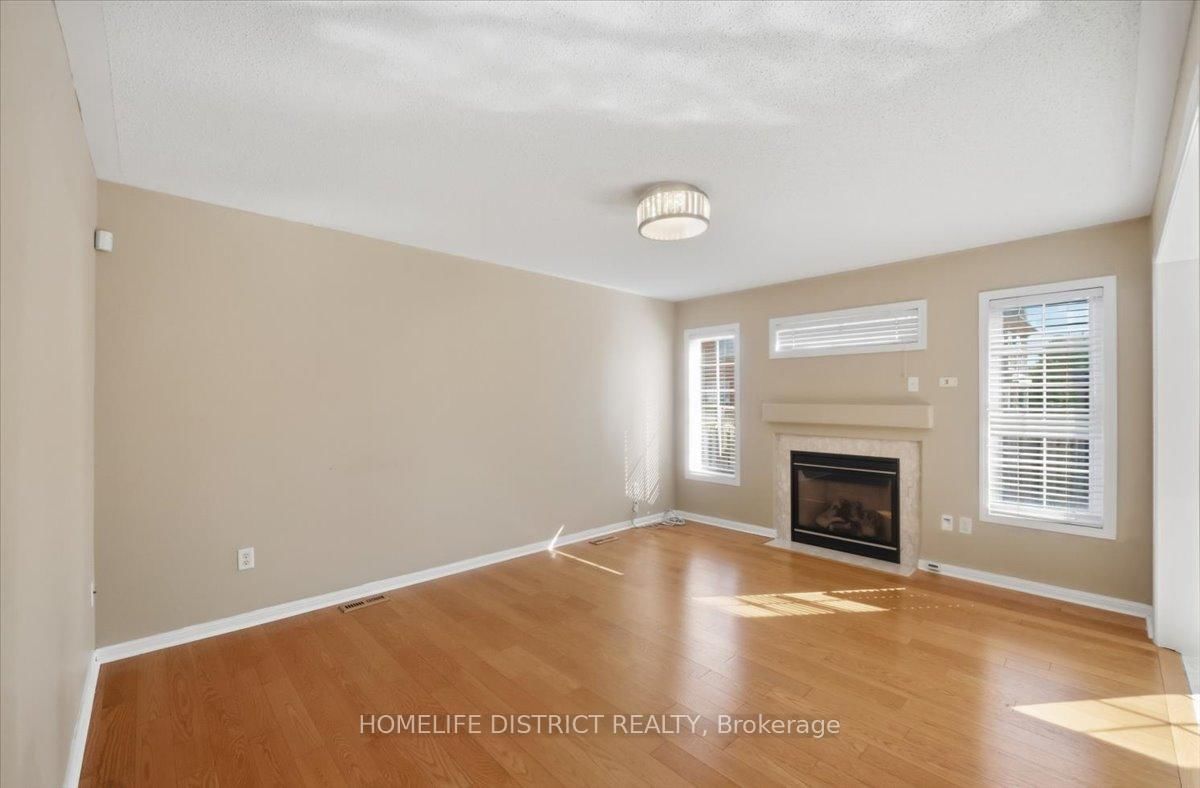 901 BENNETT Boulevard • Milton, ON photo 11