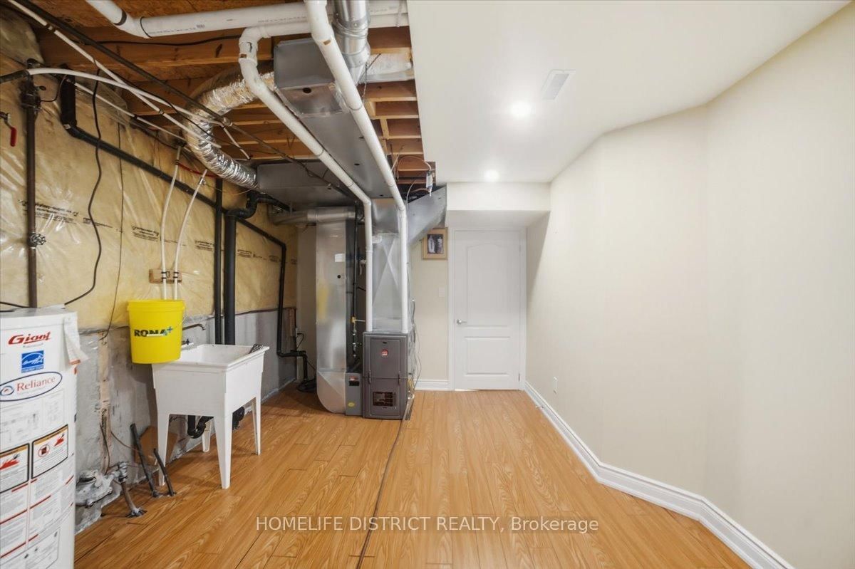 901 BENNETT Boulevard • Milton, ON photo 40