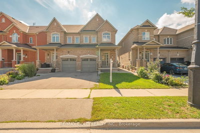 116 Lesabre Crescent • Brampton, ON photo 3