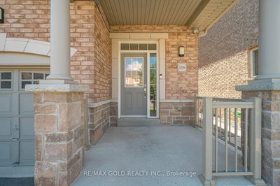 116 Lesabre Crescent • Brampton, ON photo 4