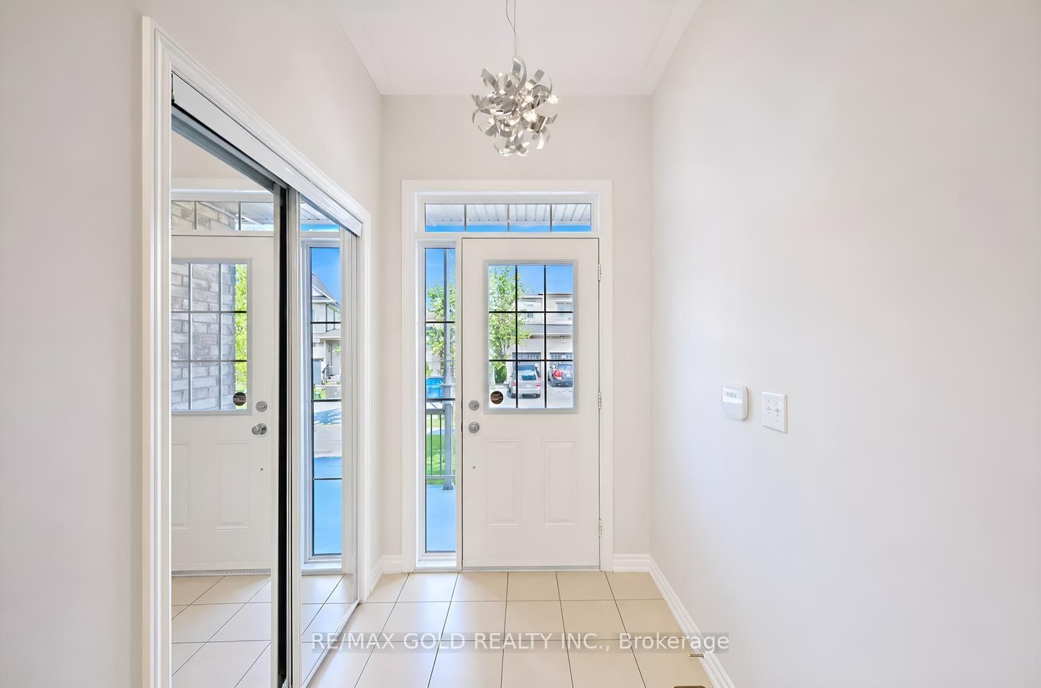 116 Lesabre Crescent • Brampton, ON photo 5