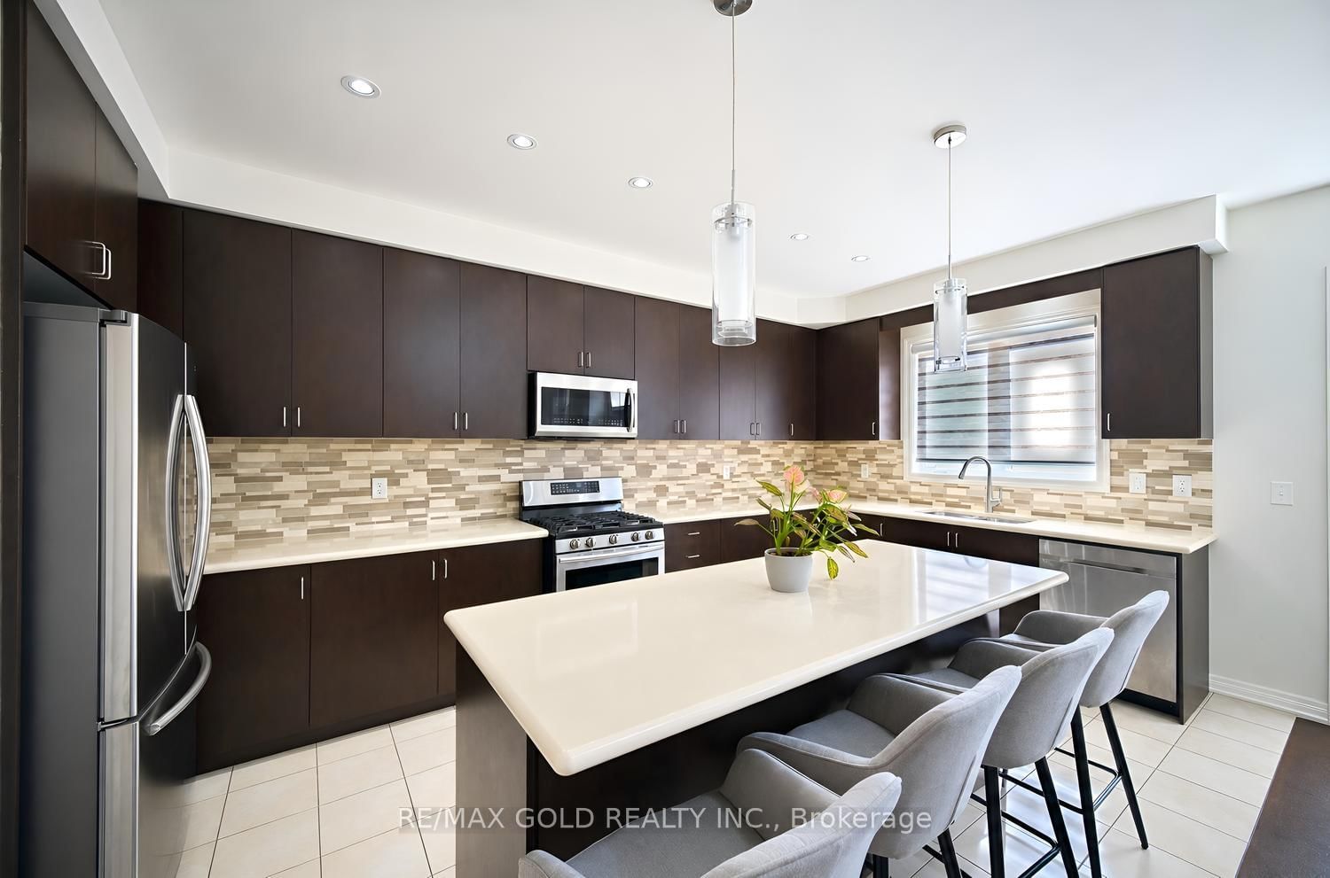 116 Lesabre Crescent • Brampton, ON photo 9