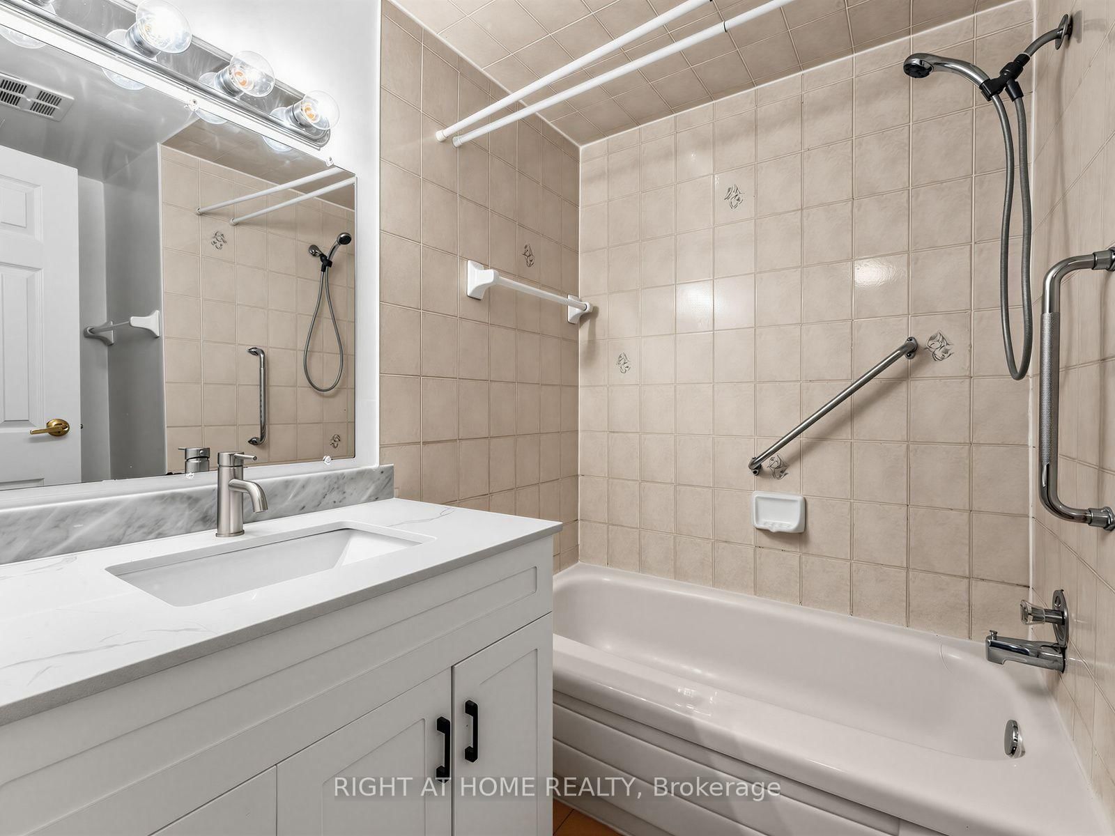 10 Fleetwood Crescent • #10 • Brampton, ON photo 25