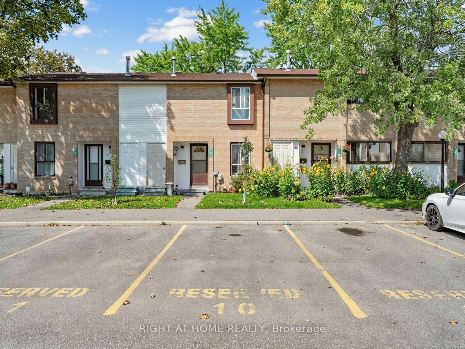 10 Fleetwood Crescent • #10 • Brampton, ON photo 4