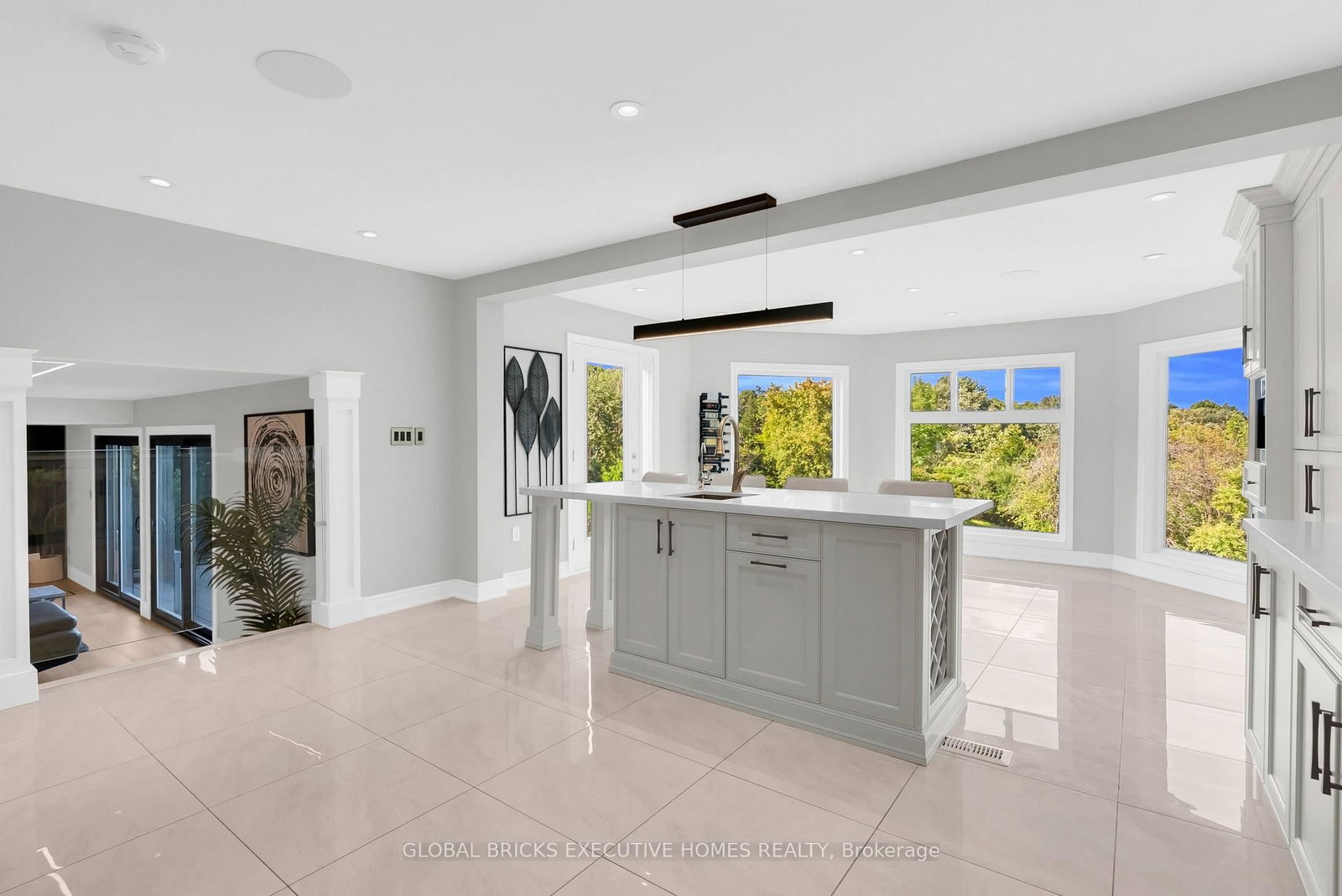 2169 Bonfield Court • Burlington, ON photo 12