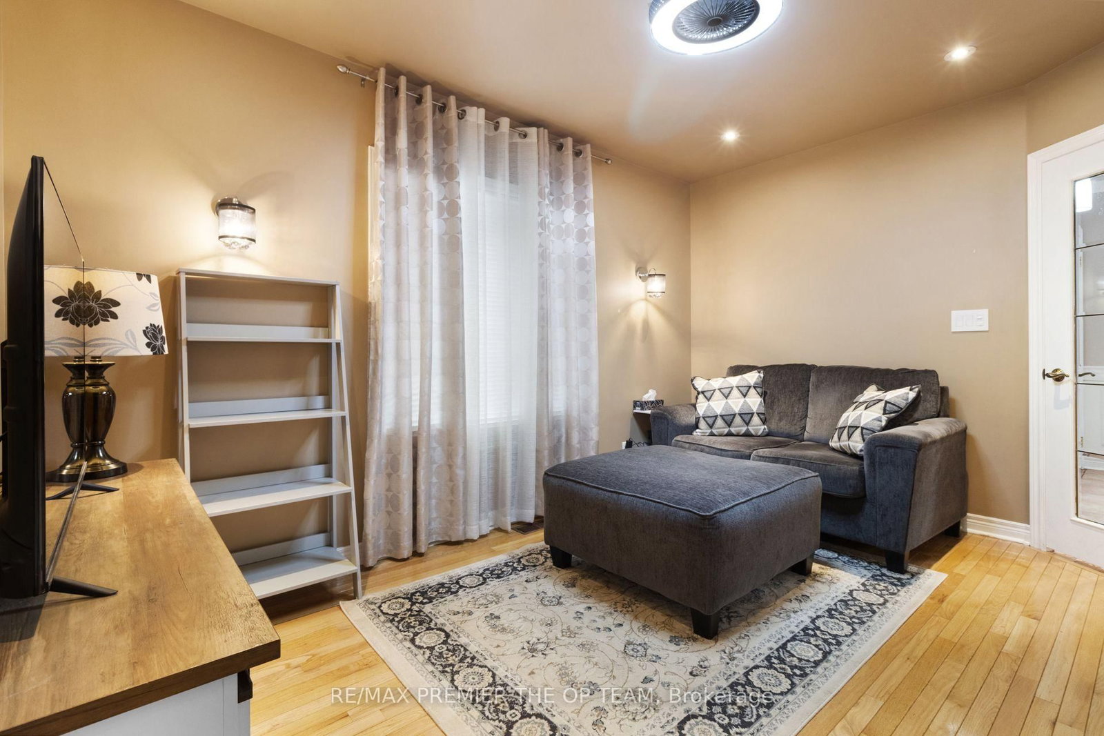5 Southbury Manor Drive • Caledon, ON photo 14