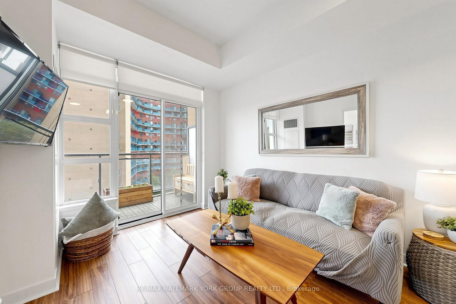 840 Queen's Plate Drive • #612 • Toronto, ON photo 4